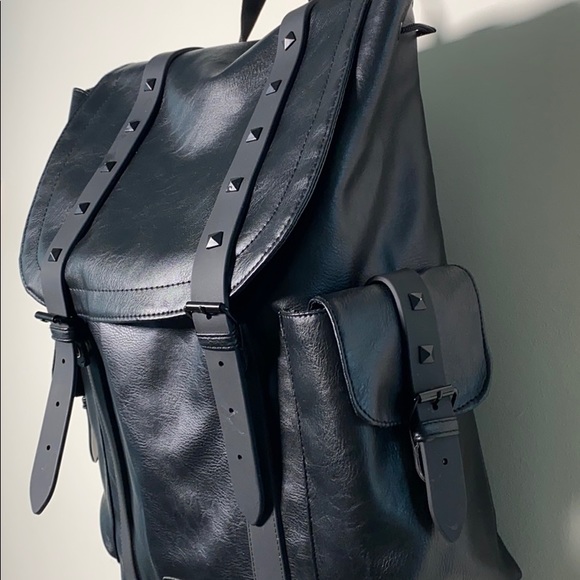 Black leather studded backpack - Picture 2 of 4